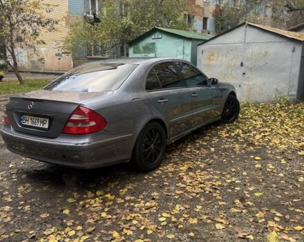 Синій Мерседес Е-Клас, об'ємом двигуна 3.2 л та пробігом 300 тис. км за 4800 $, фото 4 на Automoto.ua