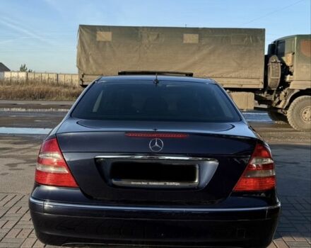 Синий Мерседес Е-Класс, объемом двигателя 3.2 л и пробегом 320 тыс. км за 3999 $, фото 5 на Automoto.ua