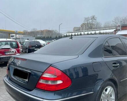 Синій Мерседес Е-Клас, об'ємом двигуна 3.2 л та пробігом 340 тис. км за 3999 $, фото 2 на Automoto.ua