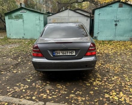 Синій Мерседес Е-Клас, об'ємом двигуна 3.2 л та пробігом 300 тис. км за 4800 $, фото 2 на Automoto.ua