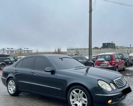 Синій Мерседес Е-Клас, об'ємом двигуна 3.2 л та пробігом 340 тис. км за 3999 $, фото 1 на Automoto.ua