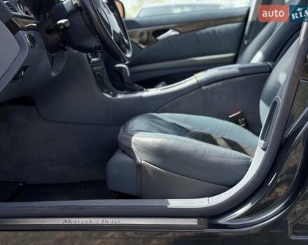 Мерседес Е-Клас 2005 у Львові на Automoto.ua Синій Мерседес Е-Клас, об'ємом двигуна 3.5 л та пробігом 318 тис. км за 8000 $, фото 14 на Automoto.ua