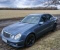 Синий Мерседес Е-Класс, объемом двигателя 1.8 л и пробегом 299 тыс. км за 7000 $, фото 1 на Automoto.ua