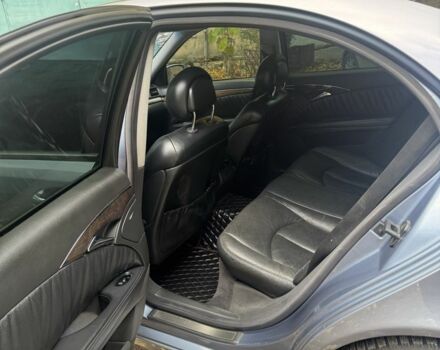 Синій Мерседес Е-Клас, об'ємом двигуна 3.2 л та пробігом 300 тис. км за 4800 $, фото 7 на Automoto.ua