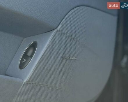 Мерседес Е-Клас 2005 у Львові на Automoto.ua Синій Мерседес Е-Клас, об'ємом двигуна 3.5 л та пробігом 318 тис. км за 8000 $, фото 22 на Automoto.ua