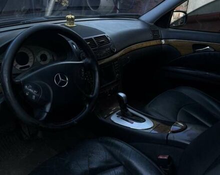 Синій Мерседес Е-Клас, об'ємом двигуна 2.1 л та пробігом 320 тис. км за 6800 $, фото 3 на Automoto.ua