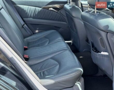 Мерседес Е-Клас 2005 у Львові на Automoto.ua Синій Мерседес Е-Клас, об'ємом двигуна 3.5 л та пробігом 318 тис. км за 8000 $, фото 19 на Automoto.ua