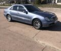 Синий Мерседес Е-Класс, объемом двигателя 1.8 л и пробегом 453 тыс. км за 6500 $, фото 1 на Automoto.ua