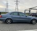 Синий Мерседес Е-Класс, объемом двигателя 3.2 л и пробегом 329 тыс. км за 4639 $, фото 2 на Automoto.ua
