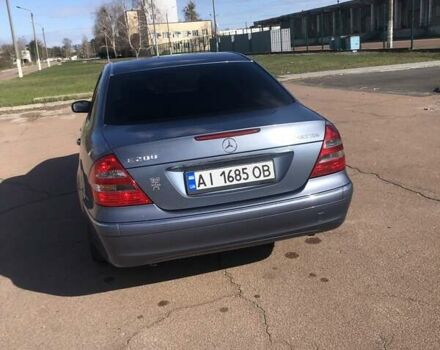Синий Мерседес Е-Класс, объемом двигателя 1.8 л и пробегом 453 тыс. км за 6500 $, фото 4 на Automoto.ua