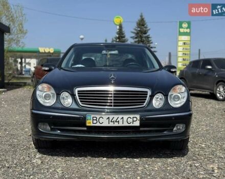 Мерседес Е-Клас 2005 у Львові на Automoto.ua Синій Мерседес Е-Клас, об'ємом двигуна 3.5 л та пробігом 318 тис. км за 8000 $, фото 5 на Automoto.ua