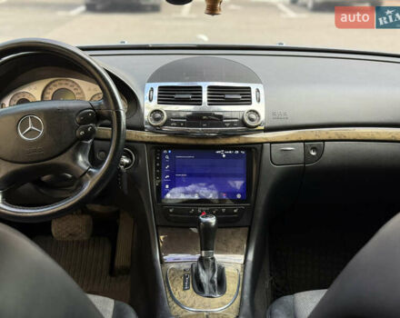Синій Мерседес Е-Клас, об'ємом двигуна 1.8 л та пробігом 203 тис. км за 8750 $, фото 17 на Automoto.ua