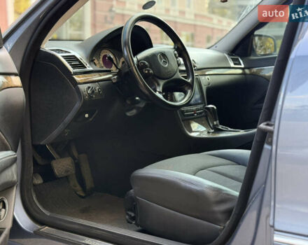 Синій Мерседес Е-Клас, об'ємом двигуна 1.8 л та пробігом 203 тис. км за 8750 $, фото 20 на Automoto.ua