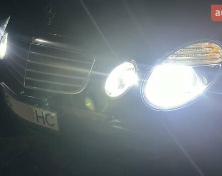 Синий Мерседес Е-Класс, объемом двигателя 2.15 л и пробегом 375 тыс. км за 10200 $, фото 47 на Automoto.ua