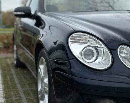 Синий Мерседес Е-Класс, объемом двигателя 2.15 л и пробегом 375 тыс. км за 10200 $, фото 10 на Automoto.ua