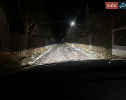 Синий Мерседес Е-Класс, объемом двигателя 2.15 л и пробегом 375 тыс. км за 10200 $, фото 48 на Automoto.ua