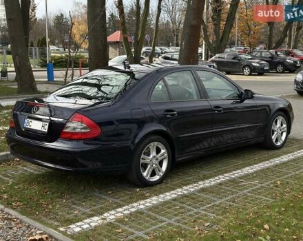 Синий Мерседес Е-Класс, объемом двигателя 2.15 л и пробегом 375 тыс. км за 10200 $, фото 7 на Automoto.ua