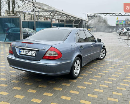 Синий Мерседес Е-Класс, объемом двигателя 2.15 л и пробегом 322 тыс. км за 8350 $, фото 7 на Automoto.ua