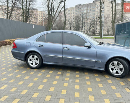 Синий Мерседес Е-Класс, объемом двигателя 2.15 л и пробегом 322 тыс. км за 8350 $, фото 9 на Automoto.ua