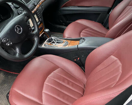 Синий Мерседес Е-Класс, объемом двигателя 2.99 л и пробегом 268 тыс. км за 9800 $, фото 9 на Automoto.ua