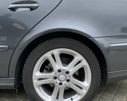 Мерседес Е-Класс 2009 в Одессе на Automoto.ua Синий Мерседес Е-Класс, объемом двигателя 2.99 л и пробегом 249 тыс. км за 13200 $, фото 6 на Automoto.ua