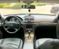 Синий Мерседес Е-Класс, объемом двигателя 3 л и пробегом 250 тыс. км за 12000 $, фото 5 на Automoto.ua