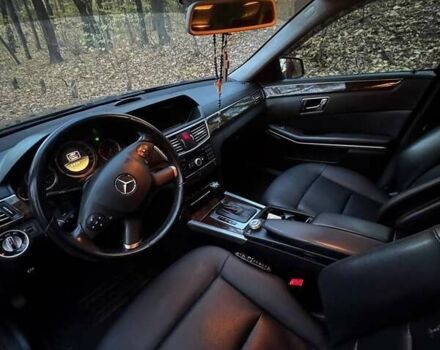 Синій Мерседес Е-Клас, об'ємом двигуна 1.8 л та пробігом 334 тис. км за 10600 $, фото 1 на Automoto.ua