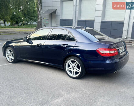 Синий Мерседес Е-Класс, объемом двигателя 1.8 л и пробегом 367 тыс. км за 8800 $, фото 16 на Automoto.ua