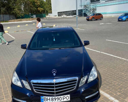 Синий Мерседес Е-Класс, объемом двигателя 2.99 л и пробегом 529 тыс. км за 10999 $, фото 10 на Automoto.ua