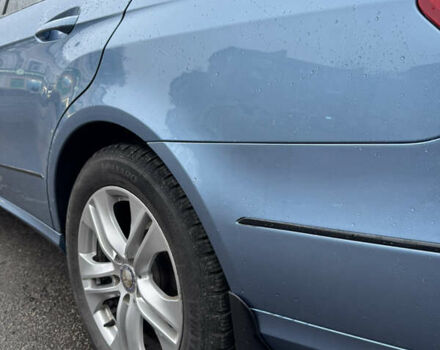 Синий Мерседес Е-Класс, объемом двигателя 3 л и пробегом 286 тыс. км за 15900 $, фото 13 на Automoto.ua