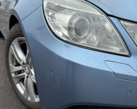 Синий Мерседес Е-Класс, объемом двигателя 3 л и пробегом 286 тыс. км за 15900 $, фото 7 на Automoto.ua