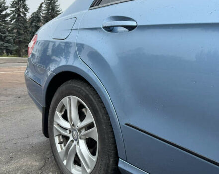 Синий Мерседес Е-Класс, объемом двигателя 3 л и пробегом 286 тыс. км за 15900 $, фото 9 на Automoto.ua