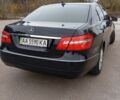 Мерседес Е-Класс 2011 в Киеве на Automoto.ua Синий Мерседес Е-Класс, объемом двигателя 2.1 л и пробегом 280 тыс. км за 11000 $, фото 3 на Automoto.ua