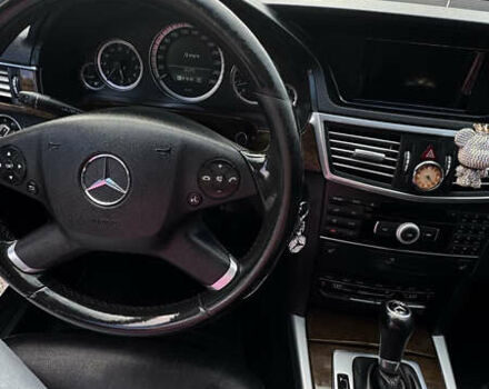 Синій Мерседес Е-Клас, об'ємом двигуна 1.8 л та пробігом 514 тис. км за 7000 $, фото 9 на Automoto.ua