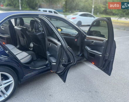 Синий Мерседес Е-Класс, объемом двигателя 1.8 л и пробегом 367 тыс. км за 8800 $, фото 21 на Automoto.ua