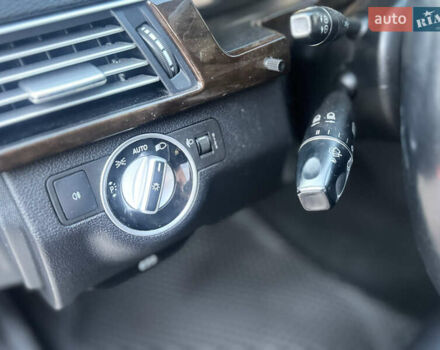 Синий Мерседес Е-Класс, объемом двигателя 1.8 л и пробегом 367 тыс. км за 8800 $, фото 34 на Automoto.ua