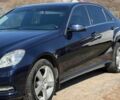 Синій Мерседес Е-Клас, об'ємом двигуна 3 л та пробігом 350 тис. км за 12999 $, фото 5 на Automoto.ua