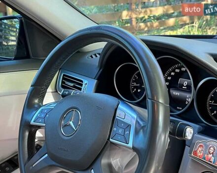 Мерседес Е-Класс 2013 в Киеве на Automoto.ua Синий Мерседес Е-Класс, объемом двигателя 2.2 л и пробегом 213 тыс. км за 19390 $, фото 33 на Automoto.ua