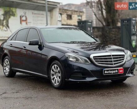 Синий Мерседес Е-Класс, объемом двигателя 2.2 л и пробегом 213 тыс. км за 15990 $, фото 18 на Automoto.ua