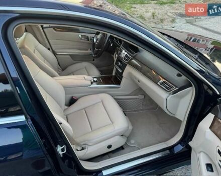 Синій Мерседес Е-Клас, об'ємом двигуна 3.5 л та пробігом 160 тис. км за 18500 $, фото 7 на Automoto.ua