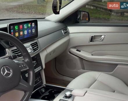 Синий Мерседес Е-Класс, объемом двигателя 2.2 л и пробегом 213 тыс. км за 15990 $, фото 33 на Automoto.ua