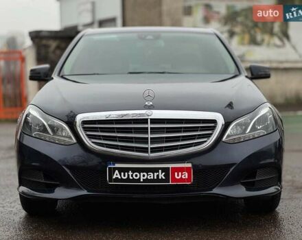 Синий Мерседес Е-Класс, объемом двигателя 2.2 л и пробегом 213 тыс. км за 15990 $, фото 5 на Automoto.ua