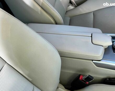 Синий Мерседес Е-Класс, объемом двигателя 2.2 л и пробегом 213 тыс. км за 19390 $, фото 32 на Automoto.ua