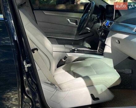 Мерседес Е-Класс 2013 в Киеве на Automoto.ua Синий Мерседес Е-Класс, объемом двигателя 2.2 л и пробегом 213 тыс. км за 19390 $, фото 28 на Automoto.ua