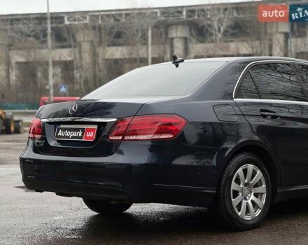 Синий Мерседес Е-Класс, объемом двигателя 2.2 л и пробегом 213 тыс. км за 15990 $, фото 14 на Automoto.ua