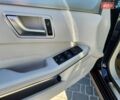 Синий Мерседес Е-Класс, объемом двигателя 2.2 л и пробегом 222 тыс. км за 12900 $, фото 11 на Automoto.ua