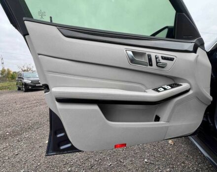 Мерседес Е-Класс 2014 в Киеве на Automoto.ua Синий Мерседес Е-Класс, объемом двигателя 3.5 л и пробегом 205 тыс. км за 18000 $, фото 23 на Automoto.ua