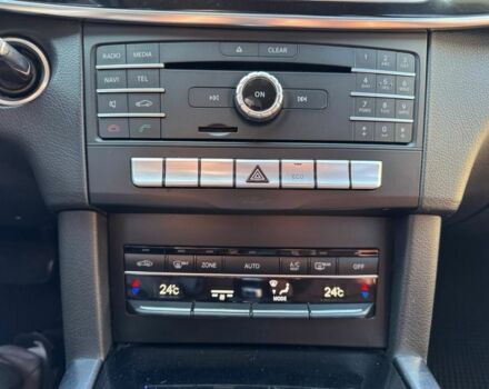 Синий Мерседес Е-Класс, объемом двигателя 2.2 л и пробегом 360 тыс. км за 15999 $, фото 21 на Automoto.ua