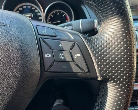 Синий Мерседес Е-Класс, объемом двигателя 2.2 л и пробегом 360 тыс. км за 15999 $, фото 18 на Automoto.ua