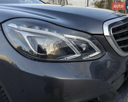 Синій Мерседес Е-Клас, об'ємом двигуна 3 л та пробігом 328 тис. км за 16900 $, фото 9 на Automoto.ua